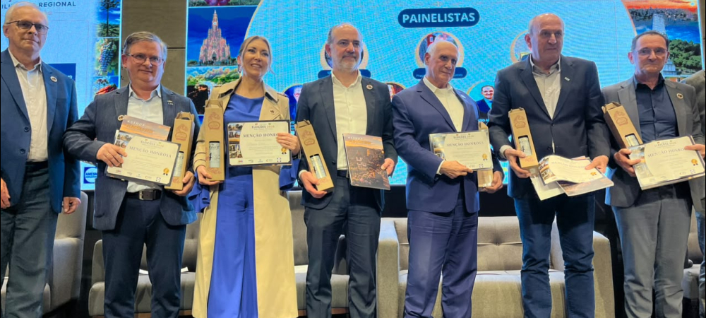 Presidente do Sindilojas Caxias, Márcia Costa, participa como painelista do Jantar de Mobilização Regional da Agenda Eleições 2026